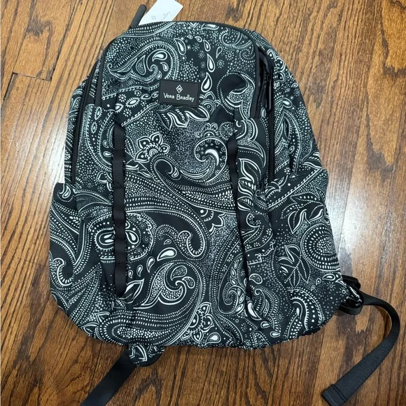 Vera Bradley | Bags | Vera Bradley Black And White Backpack  display picture 3